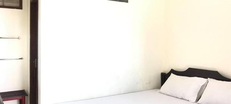 OYO 90132莱雅马斯酒店(Hotel Lie Mas Prigen Pasuruan Mitra RedDoorz)图片