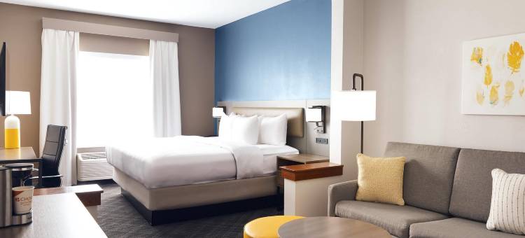 密尔沃基机场舒适套房酒店(Comfort Suites Milwaukee Airport)图片