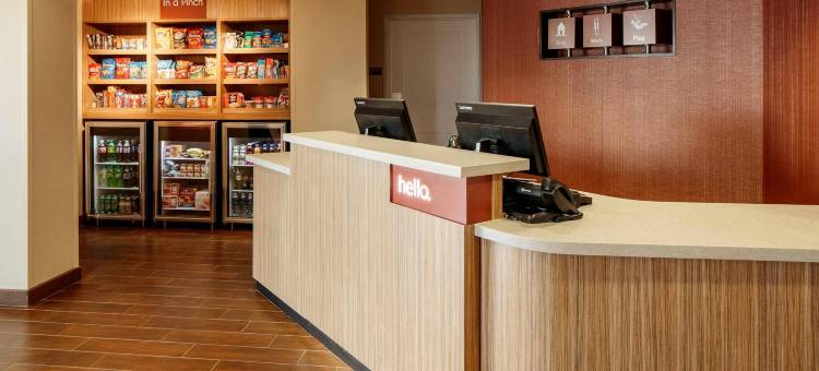 堪萨斯城机场唐普套房酒店(TownePlace Suites Kansas City Airport)图片