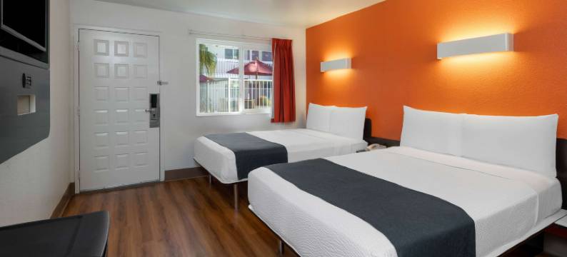 圣巴巴拉市6号汽车旅馆 - 卡宾特里拉南部(Motel 6 Carpinteria, CA - Santa Barbara - South)图片