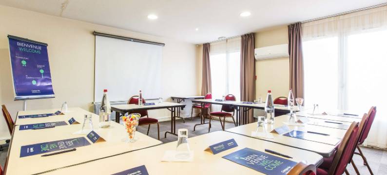 杰雷康铂酒店(Campanile Gueret)图片