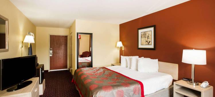 苏福尔斯温德姆华美达酒店(Ramada by Wyndham Sioux Falls)图片