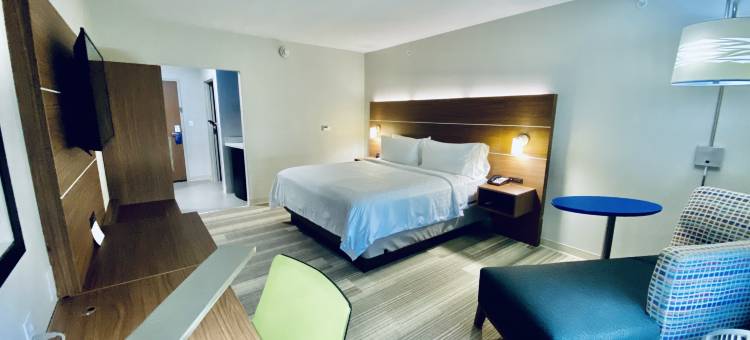 智选假日酒店-派恩维尔/亚历山大区(Holiday Inn Express & Suites PINEVILLE-ALEXANDRIA AREA by IHG)图片