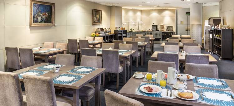 阿克塔金字塔(Acta Pirámides)图片