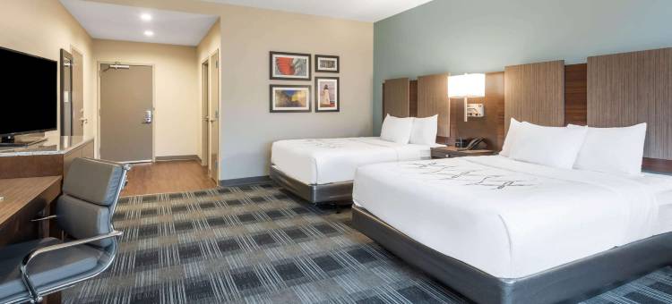 阿伯丁APG拉昆塔温德姆套房酒店(La Quinta Inn & Suites by Wyndham Aberdeen-Apg)图片