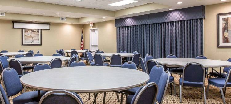 汉福德勒穆尔舒适酒店(Comfort Inn Hanford Lemoore)图片