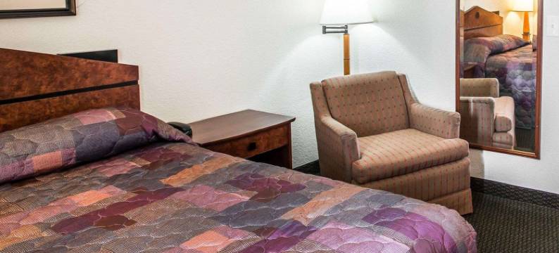 格里利罗德威酒店(Rodeway Inn Greeley)图片