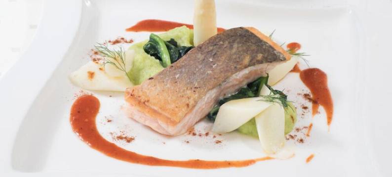 丹梅沃佛斯豪斯酒店(Meeressterne Hotel Forsthaus Damerow)图片