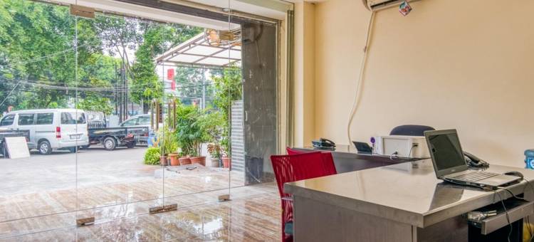 红多兹酒店-特贝特巴拉特2号(RedDoorz at Tebet Barat 2)图片