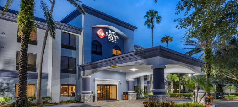 贝斯特韦斯特优质酒店奥兰多东 - 中弗罗里达大学地区(Best Western Plus Orlando East- UCF Area)图片