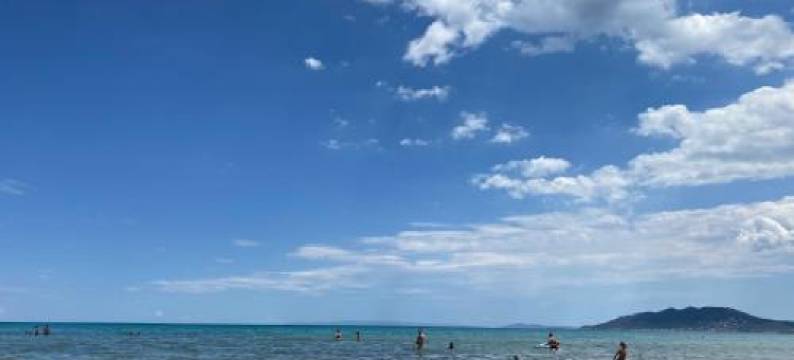 Domelia's Luxury Apartments Near Airport & Beach图片