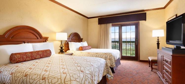 湖上度假酒店及会议中心(Chateau on the Lake Resort Spa and Convention Center)图片