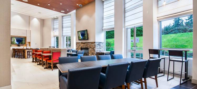 Holiday Inn Express & Suites 兰利智选假日酒店(Holiday Inn Express & Suites LANGLEY by IHG)图片