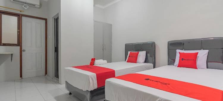 RedDoorz Plus @ Bukit Cinta街道(RedDoorz Plus at Bukit Cinta Street Balikpapan)图片