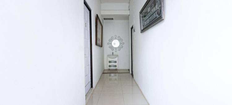 城市景观丹妮拉占碑酒店(Urbanview Daniela Jambi by RedDoorz)图片