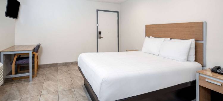 加州贝克斯菲尔德温德姆速8酒店(Super 8 by Wyndham Bakersfield CA)图片