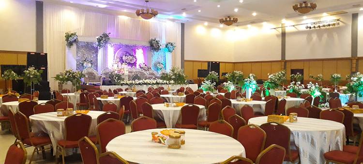 苏祖亚兰套普拉帕特酒店(Suzuya Hotel Rantau Prapat)图片