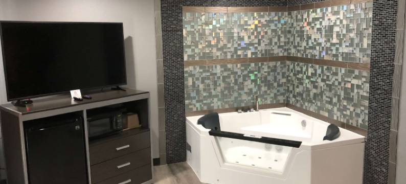 莫伯利速8酒店(Super 8 by Wyndham Moberly MO)图片