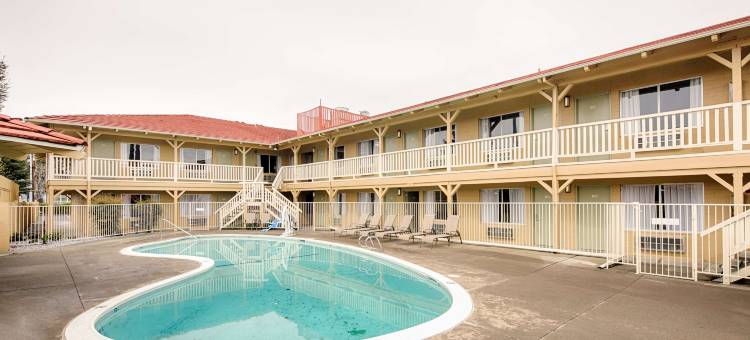 佳客旅馆及套房(GuestPlace Inn & Suites)图片
