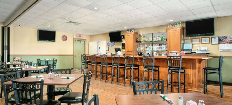 格雷维尔温德姆速8酒店(Super 8 by Wyndham Grayville)图片