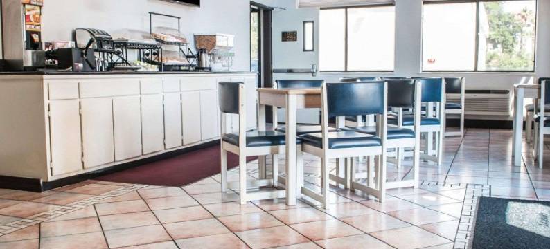 拉斯克鲁塞斯大学区伊克诺旅馆(Econo Lodge Las Cruces University Area)图片