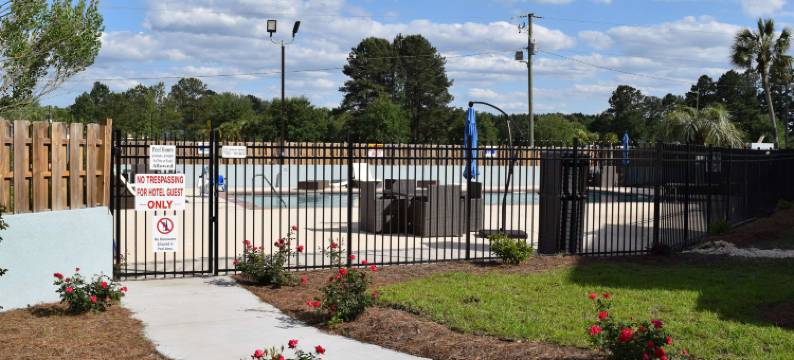 哈尔德维尔贝斯特韦斯特优质套房酒店(Best Western Plus Hardeeville Inn  Suites)图片