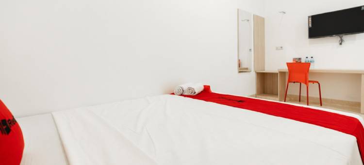 红多兹酒店@格拉哈塞梅朗马洛斯(RedDoorz @ Graha Cemerlang Maros)图片