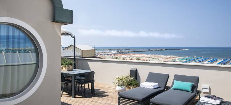 卢斯广场酒店(Hotel Plaza e de Russie - Relais & Châteaux)图片