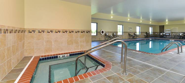 克林顿欢朋酒店(Hampton Inn Clinton)图片