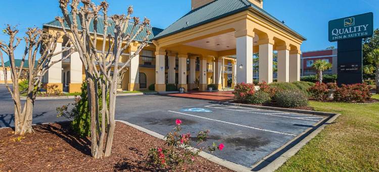 品质酒店及套房佛罗伦萨市民中心(Quality Inn & Suites Civic Center)图片