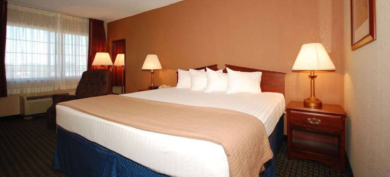 马格努森红男爵酒店(Magnuson Hotel Red Baron)图片