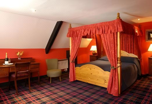 The Lamb Inn Hotel Overview