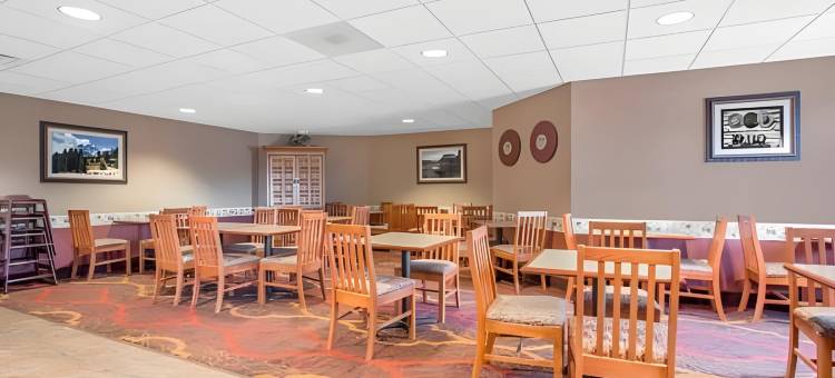 惠灵顿 - 科林斯堡凯艺套房酒店(Days Inn by Wyndham Wellington Fort Collins Area)图片