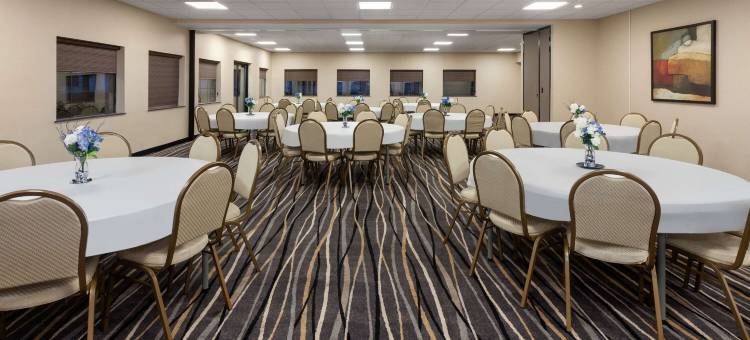 科普利阿克伦速8酒店(Super 8 by Wyndham Copley Akron)图片