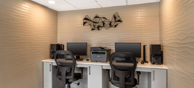 休斯顿能源西走廊贝斯特韦斯特优质必住优质酒店(Best Western Plus Houston Energy Corridor)图片