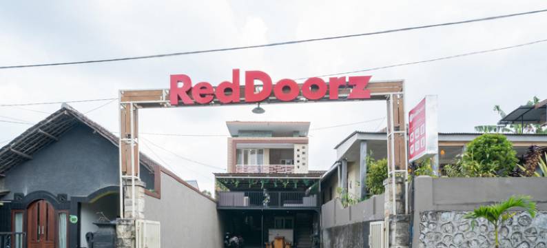 OYO1692阿克巴3号别墅(RedDoorz at Villa Akbar 3)图片