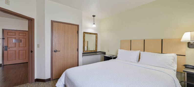 Candlewood Suites Tulsa图片