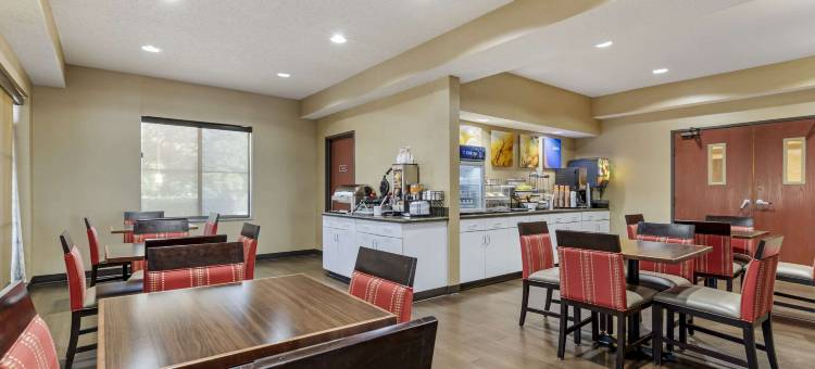 斯格恩舒适酒店和套房(Comfort Inn & Suites)图片