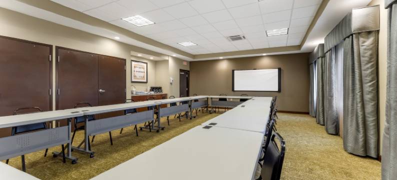 匹兹堡克兰伯里镇Staybridge套房酒店(Staybridge Suites PITTSBURGH-CRANBERRY TOWNSHIP by IHG)图片