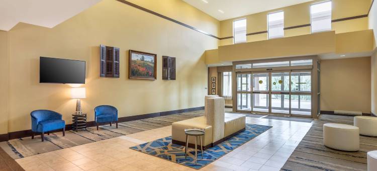 大学园区贝斯特韦斯特优质套房酒店(Best Western Plus University Park Inn  Suites)图片