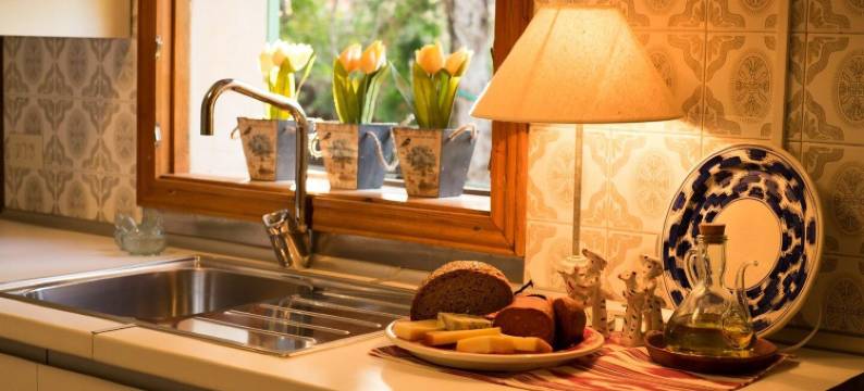 位于卡拉圣塔阿尼的3卧室独栋房屋-120平方米|带1个独立浴室(The Little Beach House (Cala Llombards))图片