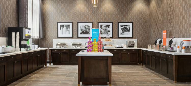 堪萨斯城市中心十字路口欢朋套房酒店(Hampton Inn & Suites Kansas City Downtown Crossroads)图片