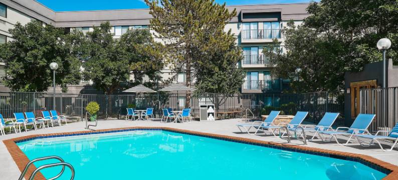 盐湖城机场福朋喜来登酒店(Four Points by Sheraton Salt Lake City Airport)图片