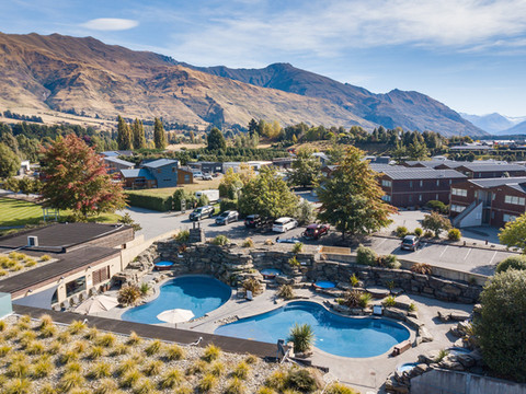 瓦娜卡湖橡树岭酒店