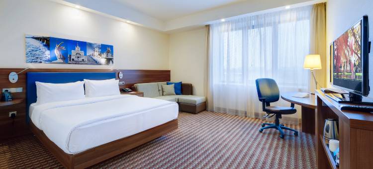 伏尔加格勒工会希尔顿欢朋酒店(Hampton by Hilton Volgograd Profsoyuznaya Hotel)图片