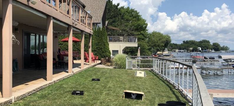 Modern Seneca Lake Waterfront in Heart of Finger Lakes Wine Trail图片