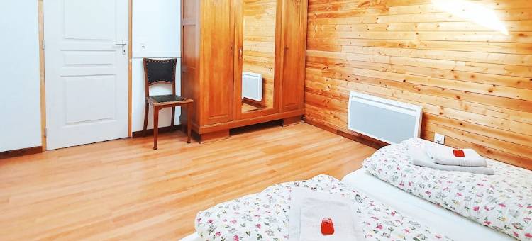 renovated farmhouse for groups and families in nature, dogs welcome, playground图片