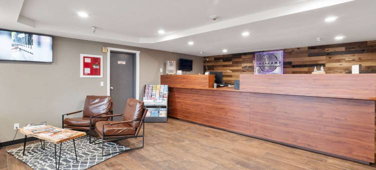 普亚勒普大本营温德姆旅游旅馆(Basecamp Puyallup a Travelodge by Wyndham)图片