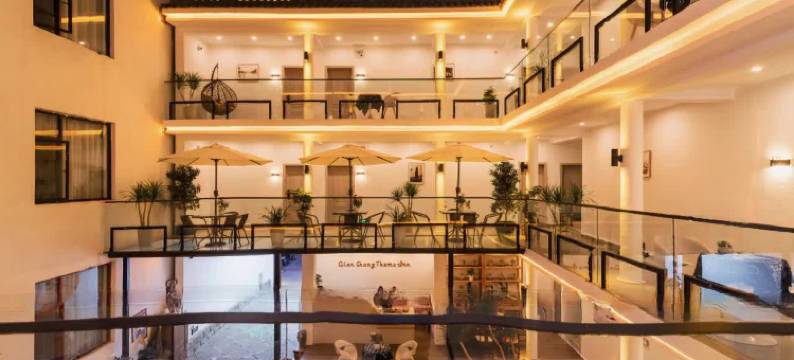 仟尚主题客栈(大理古城洱海门店)图片