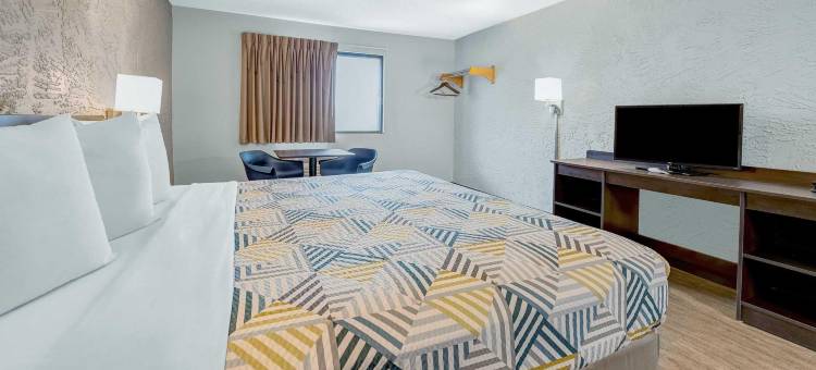 艾尔克格罗夫村6号汽车旅馆 - 奥黑尔(Motel 6 Elk Grove Village, IL - O'Hare)图片